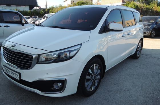 Kia Carnival 9-seater Luxury — пробег 196 379 км — фото 1 из 5