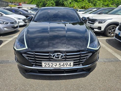 Hyundai Sonata 2.0 Premium — пробег 73 000 км — фото 1 из 5