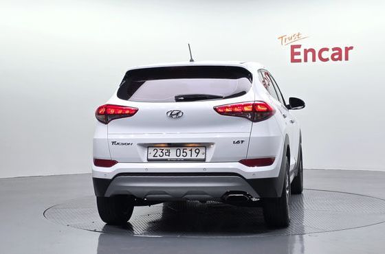 Hyundai Tucson Gasoline 1.6 turbo 2WD Style pever — пробег 118 124 км — фото 4 из 5