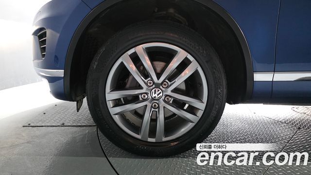 Volkswagen Touareg из Кореи Encar