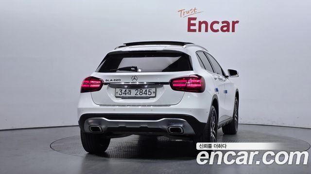 Mercedes-Benz GLA-Class из Кореи Encar