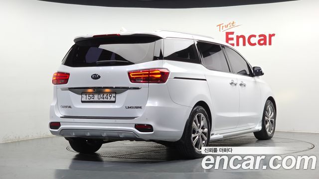 Kia Carnival из Кореи Encar