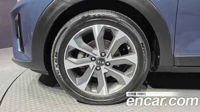 Kia Stonic из Кореи Encar