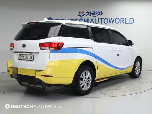 Kia Carnival 6-seater Wheelchair lift — пробег 269 394 км — фото 2 из 5