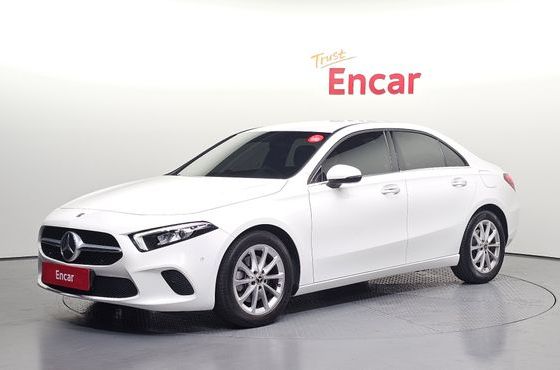 Mercedes-Benz A-Class A220 Sedan — пробег 39 805 км — фото 1 из 5