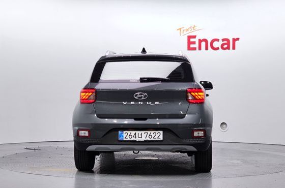 Hyundai Venue 1,6 Premium — пробег 6 477 км — фото 4 из 5