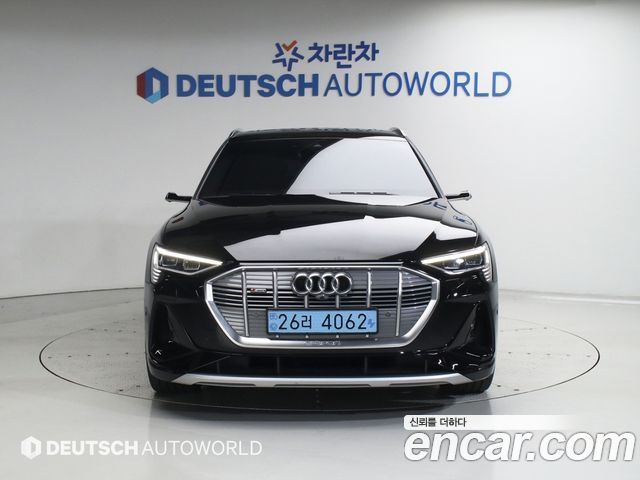Audi e-tron из Кореи Encar