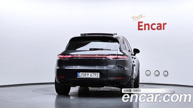 Porsche Macan из Кореи Encar