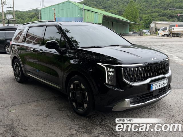 Kia Carnival HEV 9seater Signature — пробег 1 630 км — фото 2 из 5