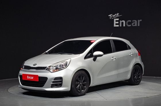 Kia pride 5DR 1.6 GDI Luxury — пробег 188 161 км — фото 1 из 5