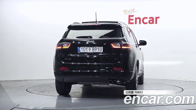 Jeep Compass из Кореи Encar