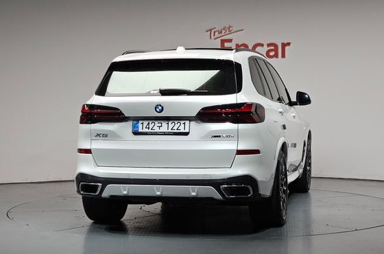 BMW X5 xDrive 30d M Sport — пробег 8 944 км — фото 4 из 5