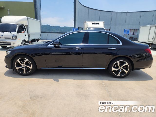 Mercedes-Benz E-Class из Кореи Encar