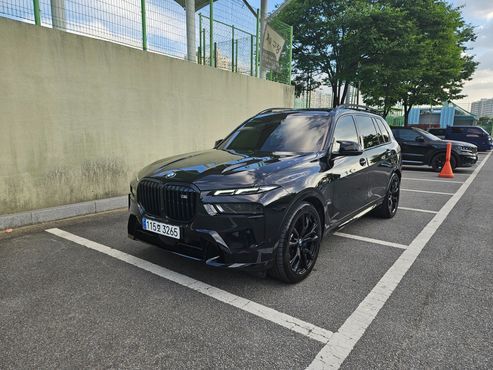 BMW X7 M60i xDrive M sport 6STR — пробег 25 515 км — фото 1 из 5