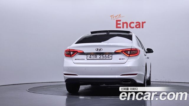 Hyundai Sonata 1.7 Diesel Smart Special — пробег 142 973 км — фото 4 из 5