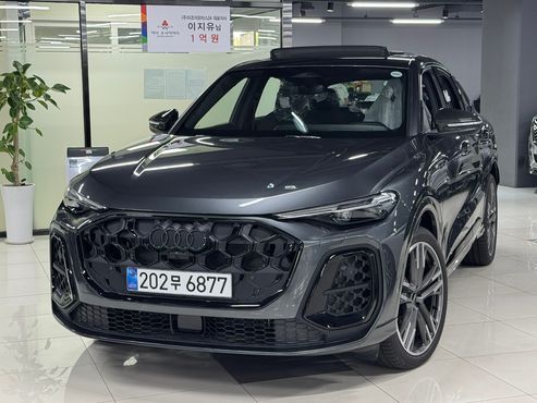 Audi Q5 45 TFSI Quattro S Line Black Edition Sport Back — пробег 12 км — фото 1 из 5