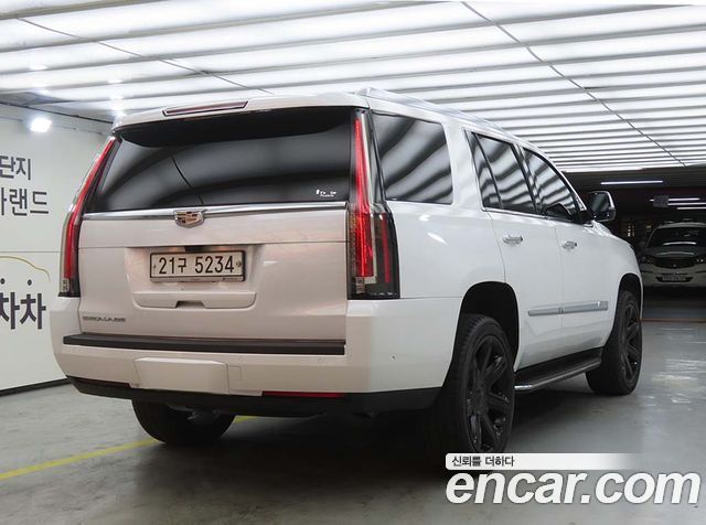Cadillac Escalade 6.2 4th — пробег 95 908 км — фото 4 из 5