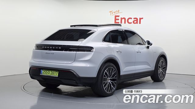 Porsche Macan 4S — пробег 12 934 км — фото 2 из 5