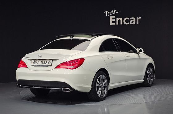 Mercedes-Benz CLA-Class CLA200 d — пробег 158 293 км — фото 2 из 5