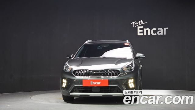 Kia Niro 1.6 HEV Noblesse — пробег 168 600 км — фото 3 из 5