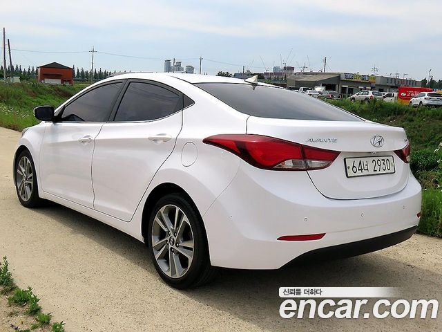 Hyundai AVANTE 1.6 VGT Style — пробег 101 950 км — фото 3 из 5
