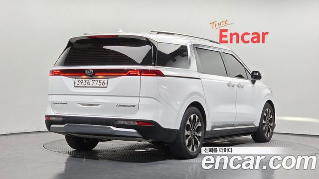 Kia Carnival 7-Seater Signature — пробег 216 401 км — фото 2 из 5