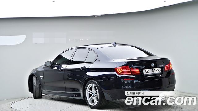 BMW 5-Series 528i xDrive Aero Dynamic Special Edition — пробег 77 455 км — фото 4 из 5