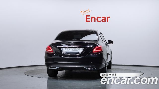 Mercedes-Benz C-Class из Кореи Encar
