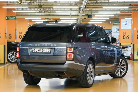 Land Rover Range Rover 4.4 SDV8 AB LWB DIESEL — пробег 91 800 км — фото 2 из 5