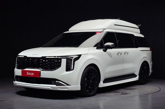 Kia Carnival Gasoline 9-Seater Hi Limousine (7-seater Limousine(Special vehicle) — пробег 3 884 км — фото 1 из 5