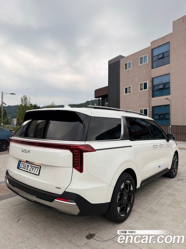 Kia Carnival HEV 9seater Nobless — пробег 680 км — фото 5 из 5