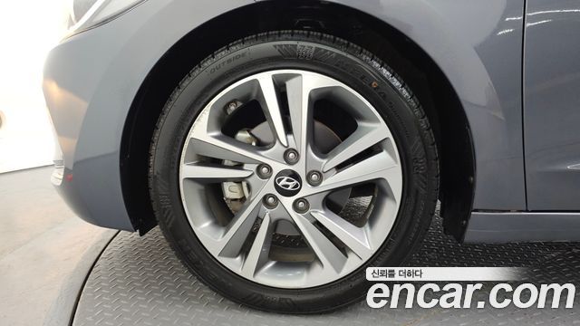 Hyundai AVANTE из Кореи Encar
