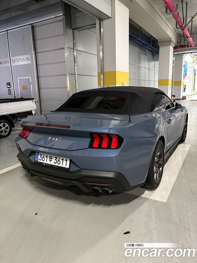 Ford Mustang 5.0 GT Premium Convertible — пробег 1 100 км — фото 5 из 5