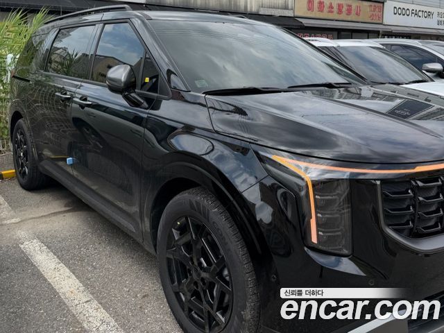 Kia Carnival Gasoline 7 Seater X Line — пробег 797 км — фото 3 из 5