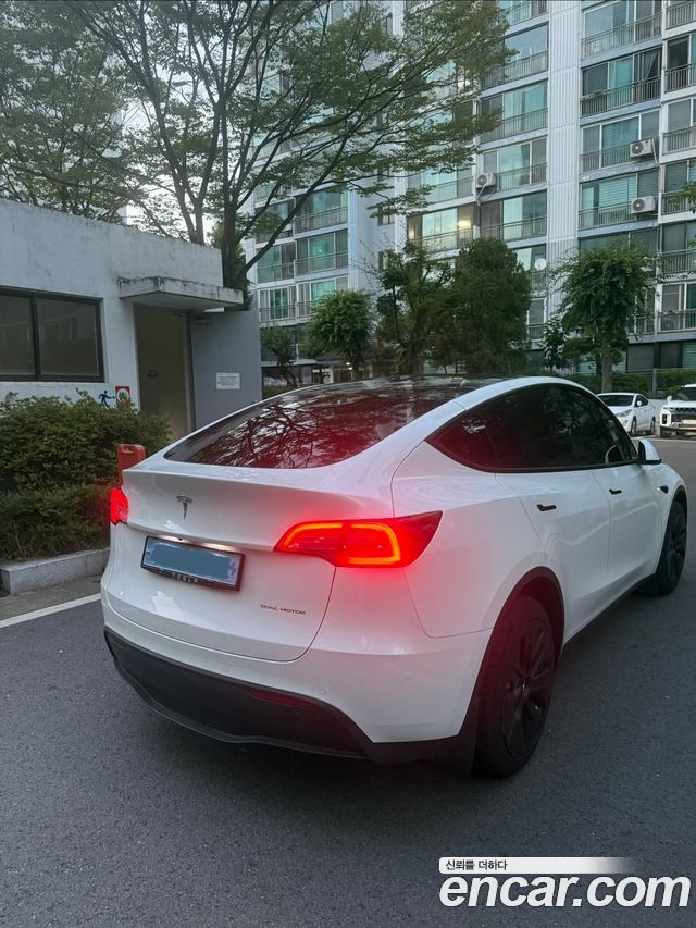 Tesla Model Y Long Range AWD — пробег 76 218 км — фото 2 из 5