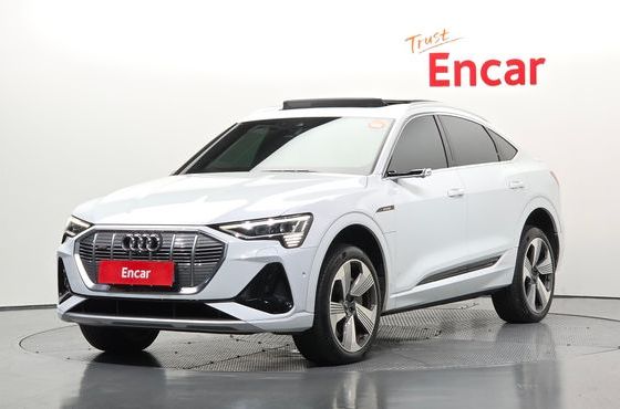Audi e-tron 55 Quattro Sportback — пробег 67 769 км — фото 1 из 5