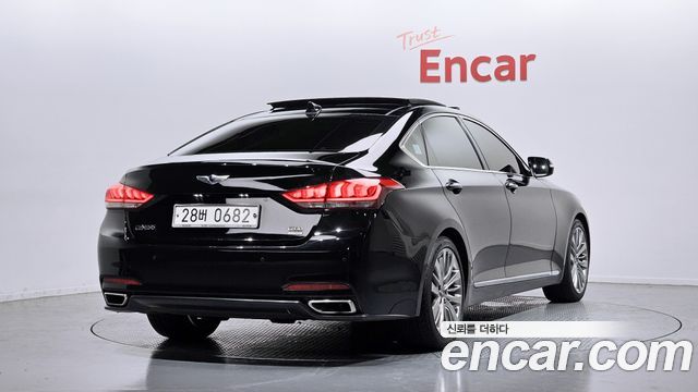 Hyundai Genesis из Кореи Encar