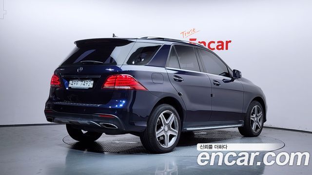 Mercedes-Benz GLE-Class GLE350 d 4MATIC — пробег 97 728 км — фото 2 из 5