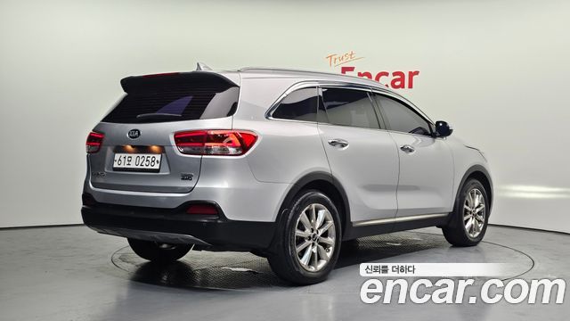Kia Sorento Diesel 2.2 4WD Prestige — пробег 114 851 км — фото 2 из 5