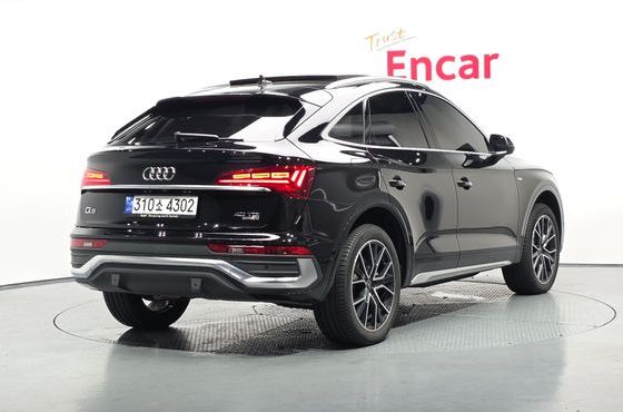 Audi Q5 40 TDI Quattro Premium Sportback — пробег 22 809 км — фото 2 из 5