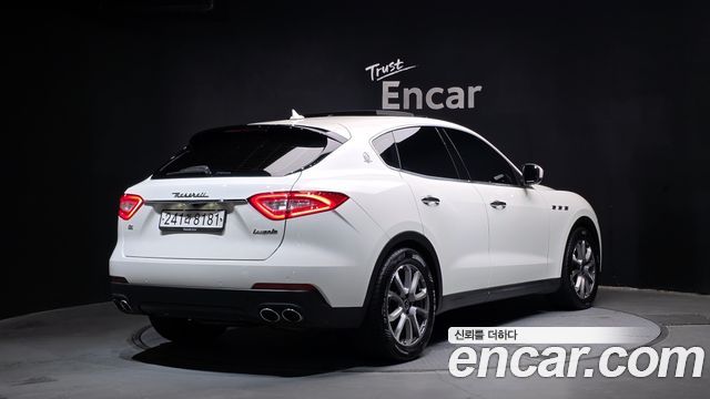 Maserati Levante из Кореи Encar