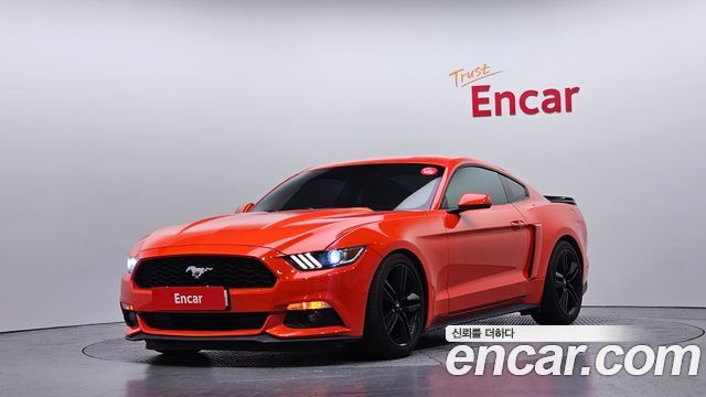 Ford Mustang Coupe — пробег 98 972 км — фото 1 из 5