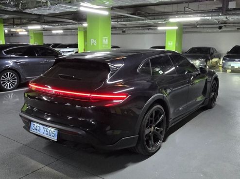 Porsche Taycan 4S Cross Turismo — пробег 8 999 км — фото 3 из 5