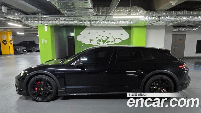Porsche Taycan 4S Cross Turismo — пробег 8 999 км — фото 5 из 5