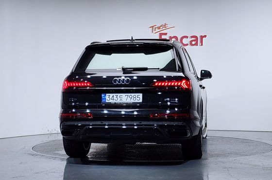 Audi Q7 55 TFSI Quattro Premium — пробег 27 107 км — фото 4 из 5