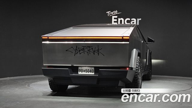 Tesla Cybertruck AWD — пробег 56 323 км — фото 4 из 5