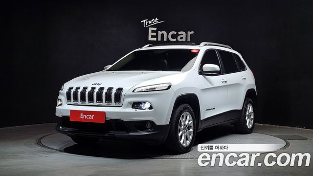 Jeep Cherokee 2.2 Diesel Longitude AWD — пробег 76 135 км — фото 1 из 5
