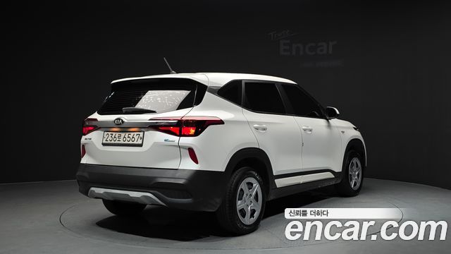 Kia Seltos из Кореи Encar