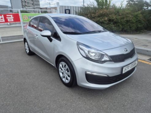 Kia pride 4DR 1.4 MPI Deluxe — пробег 123 551 км — фото 3 из 5