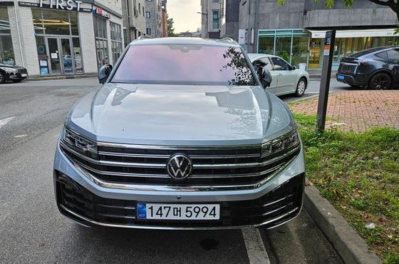 Volkswagen Touareg 3.0 TDI Prestige — пробег 624 км — фото 1 из 5
